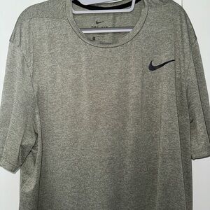Nike Gray/Light Green Short Sleeve Running T-Shirt